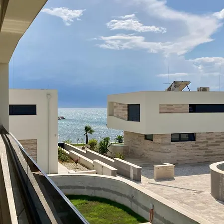 Villa Privlaka Travertino *