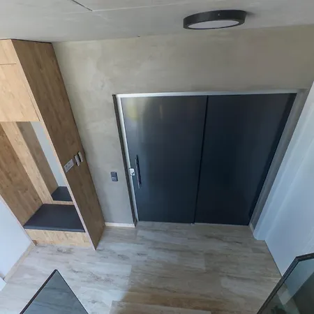 Travertino Apartman