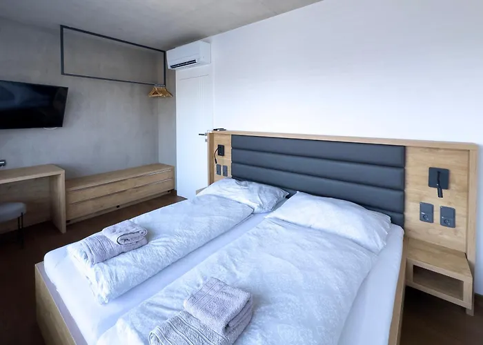 Travertino Apartman